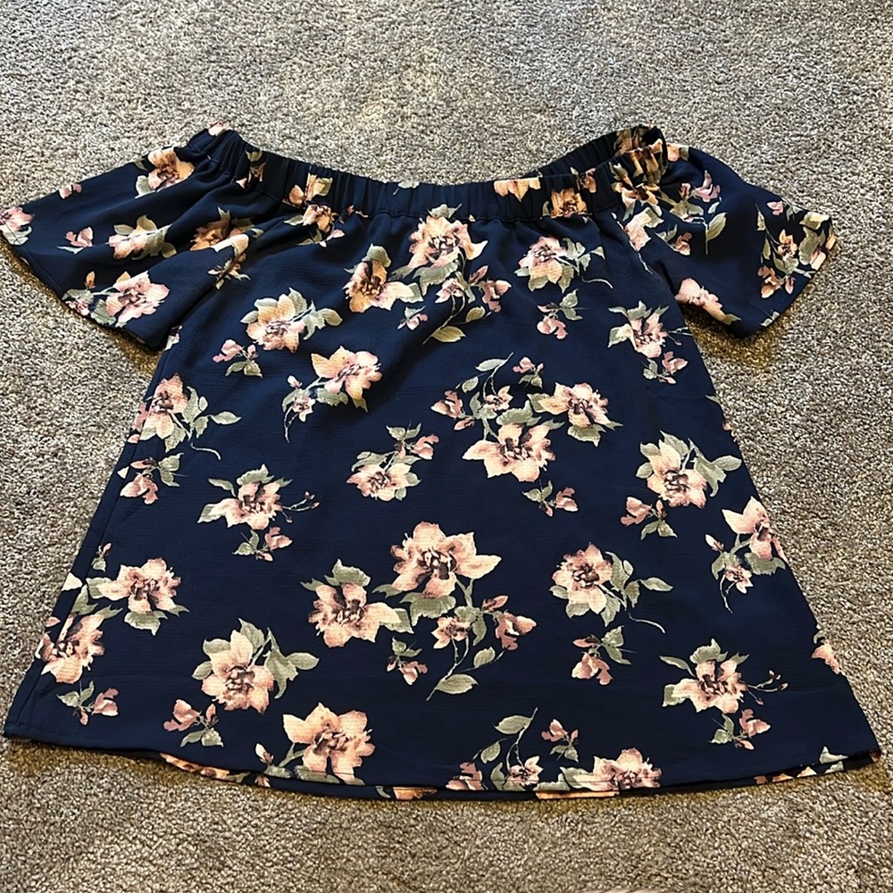 Off-Shoulder Top - Small